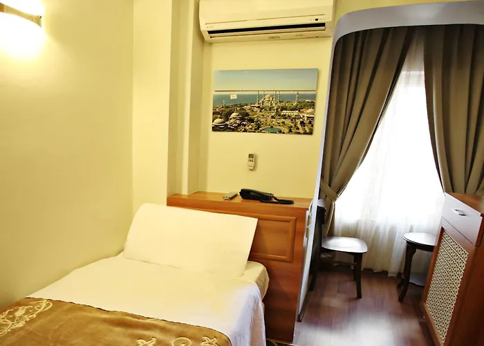 Hotel Taksim Palace 3*