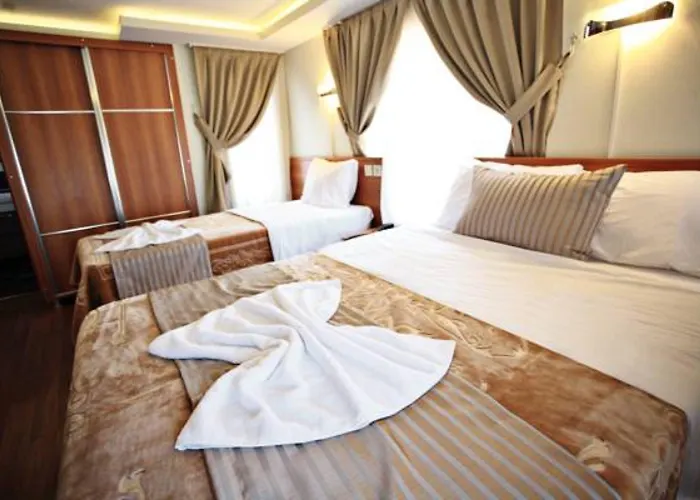 Taksim Palace Hotel 3*