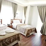 Taksim Palace Otel 3*