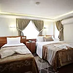 Taksim Palace Otel 3*