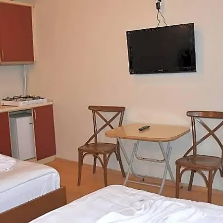 Отель Taksim Palace