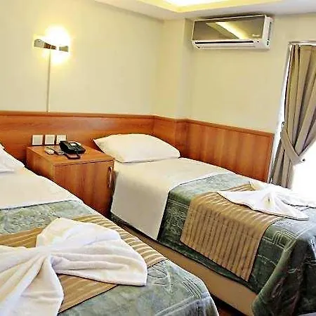 Taksim Palace 3*