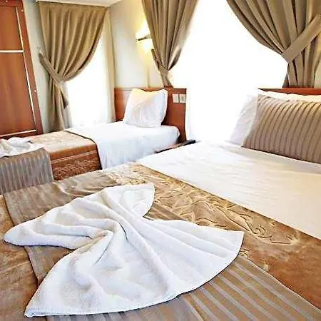 Hotel Taksim Palace