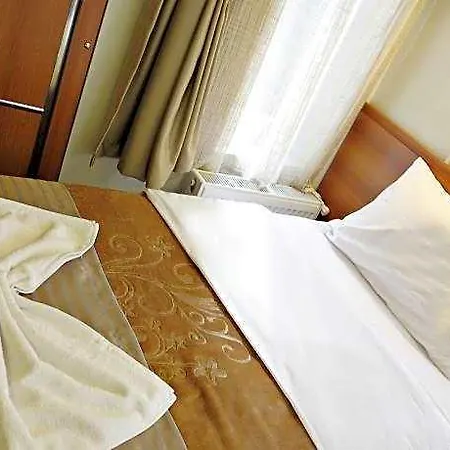 Taksim Palace 3*