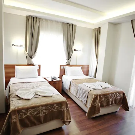 Hotel Taksim Palace