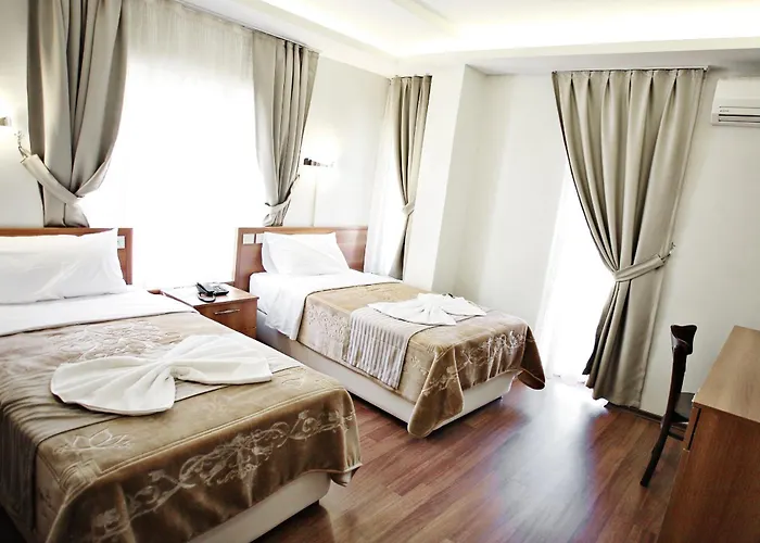 Hotel Taksim Palace 3*